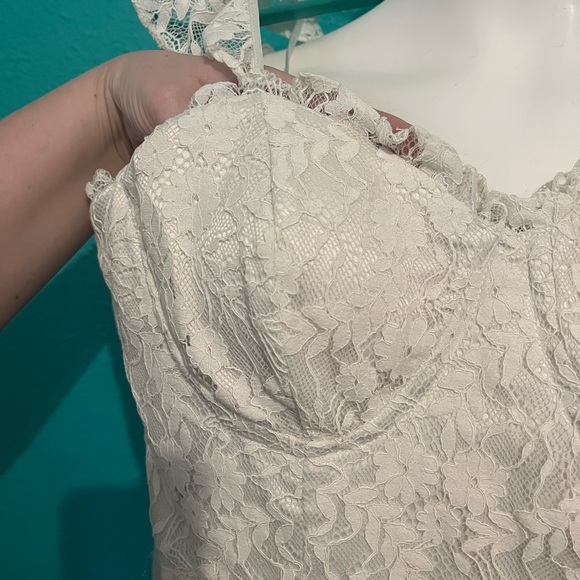 Altar’d state white lace tier dress - Picture 6 of 7